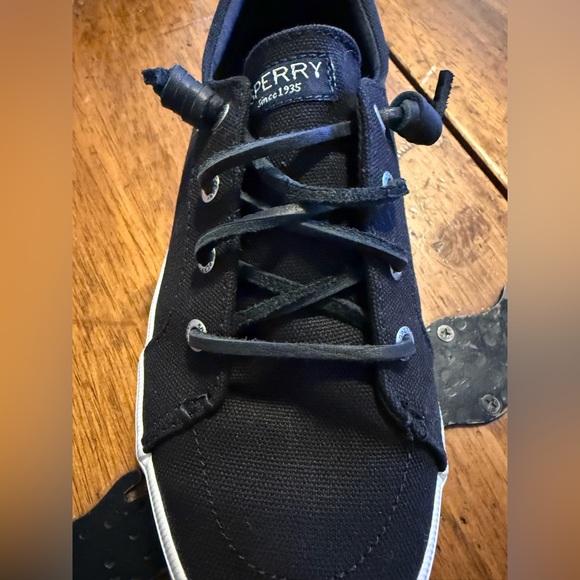 Sperry Women's Crest Vibe Core Sneaker sz 8.5 wide - Picture 5 of 11